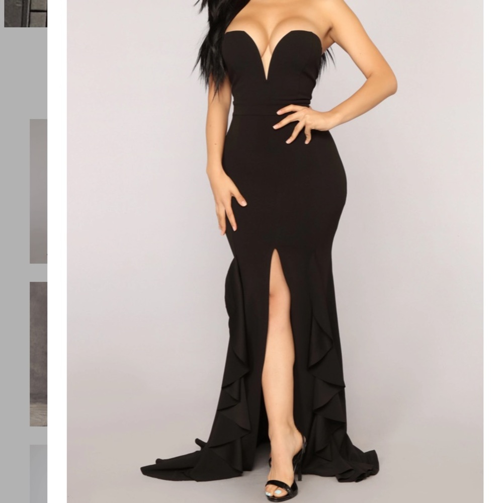 BRAND NEW Elegant Black Gown